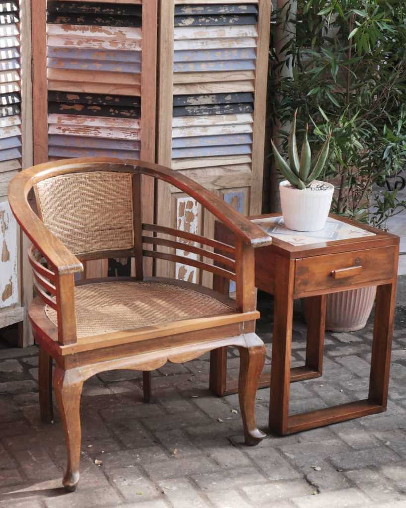 Kursi Lenong Meja Granit Motif