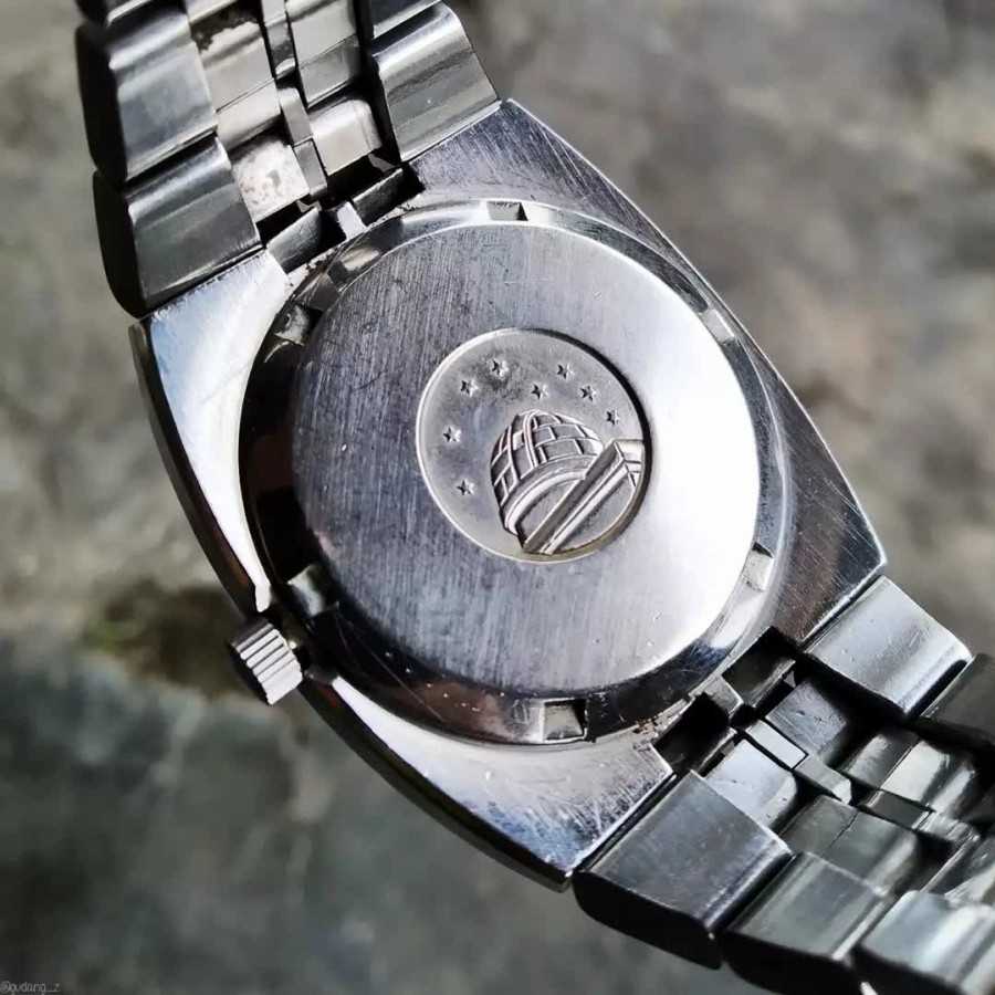 Jam tangan sale omega constellation