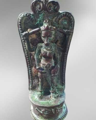 Patung Kuningan Pesisir