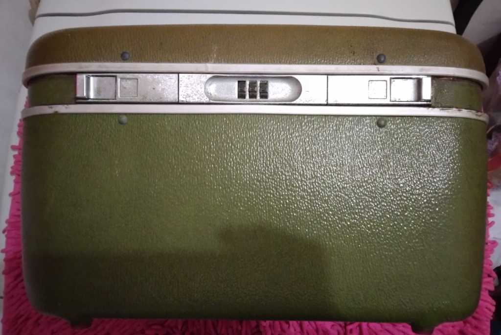 Tas makeUp / rias jadul-Antik merk "ECHOLAC"