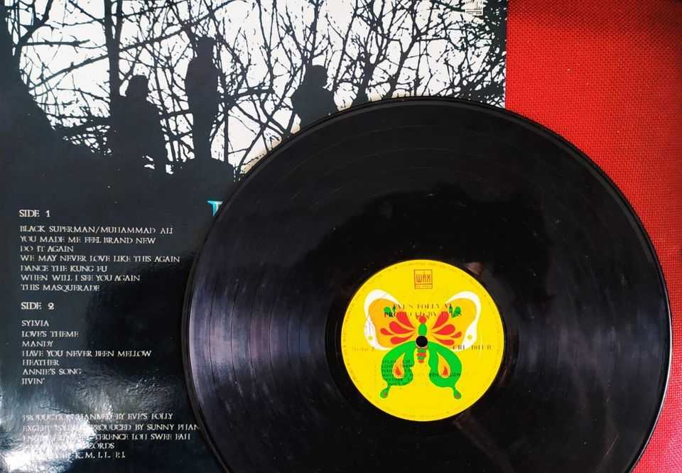 Piringan Hitam Eve's Folly VI