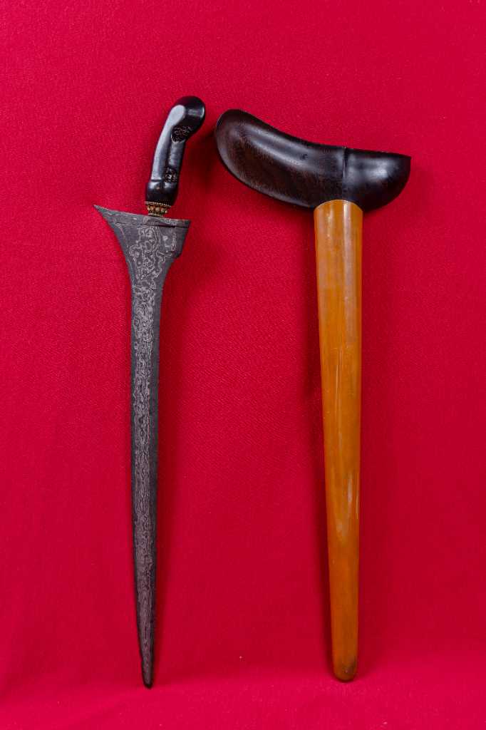 (007) Keris Lurus Tilam Upih Beras Wutah Amengkurat