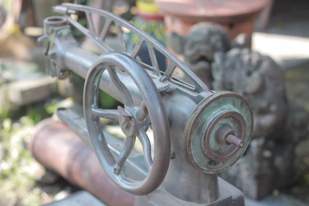 Mesin Jahit Sepatu ADLER