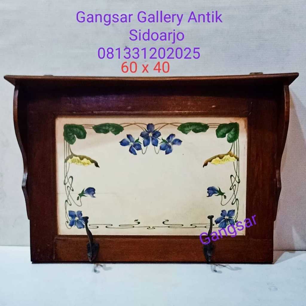 Kapstok keramik tua cantolan Kuningan