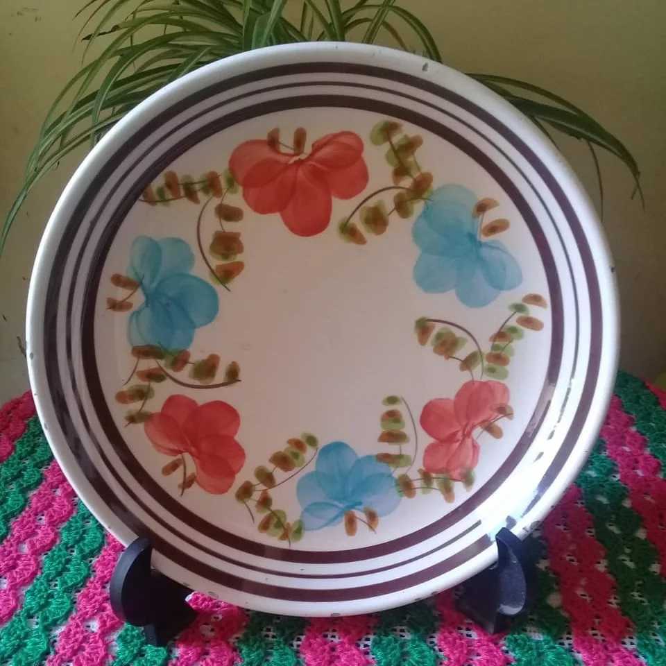 Piring Porcelain Vintage