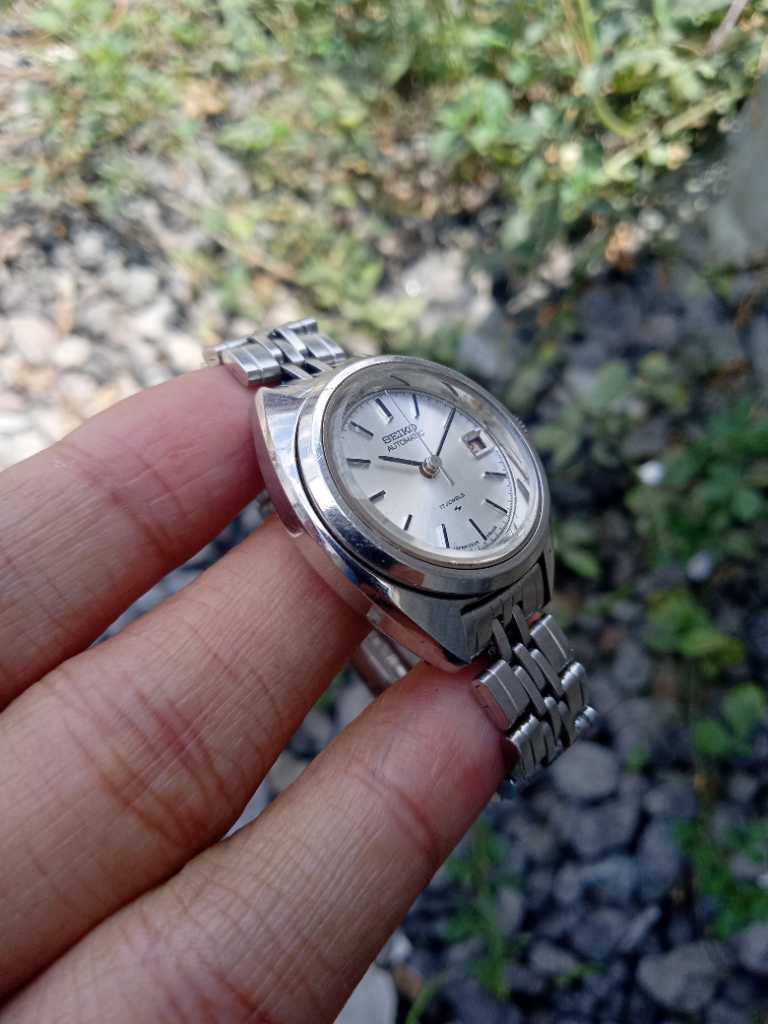 SEIKO AUTOMATIC 17 JEWELS Woman s Watch Vintage